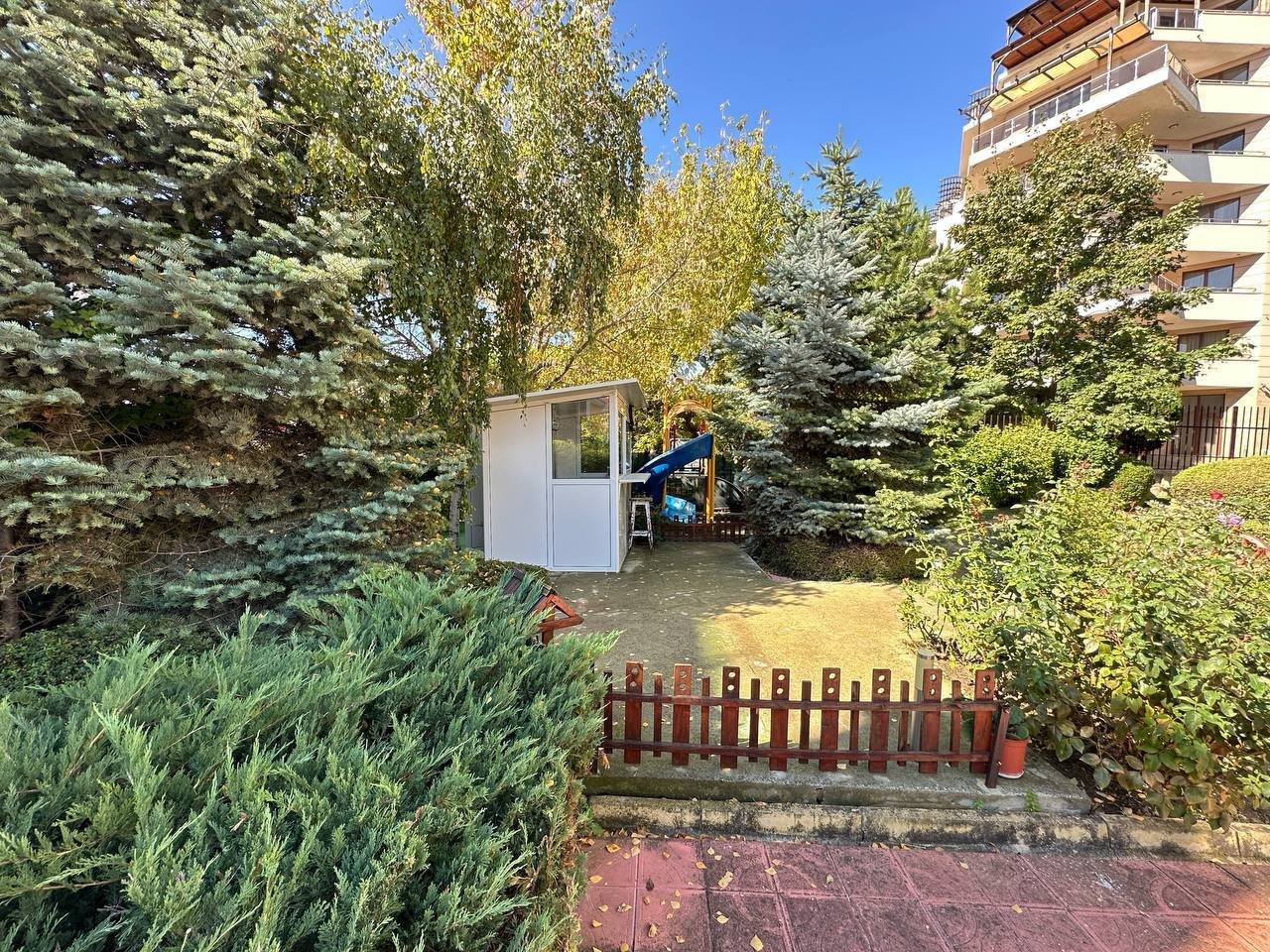 Three-room apartment in the Star Fish complex in Sveti Vlas