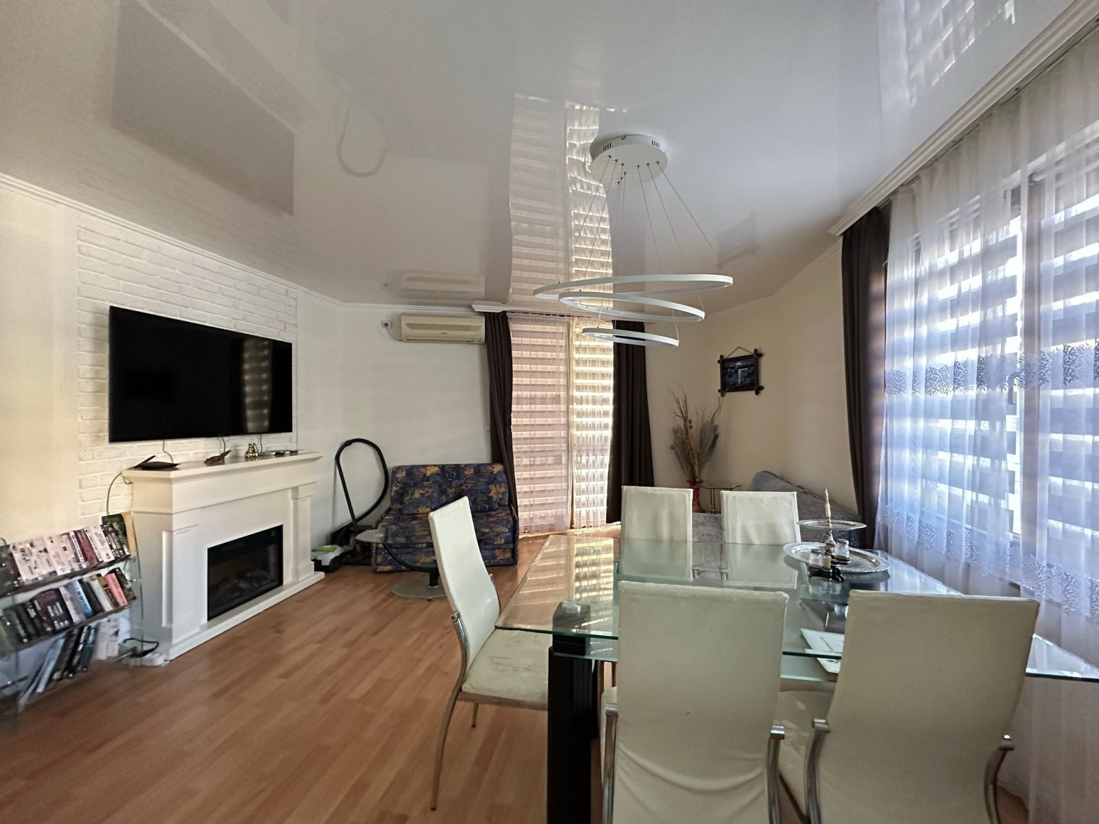 Three-room apartment in the Star Fish complex in Sveti Vlas