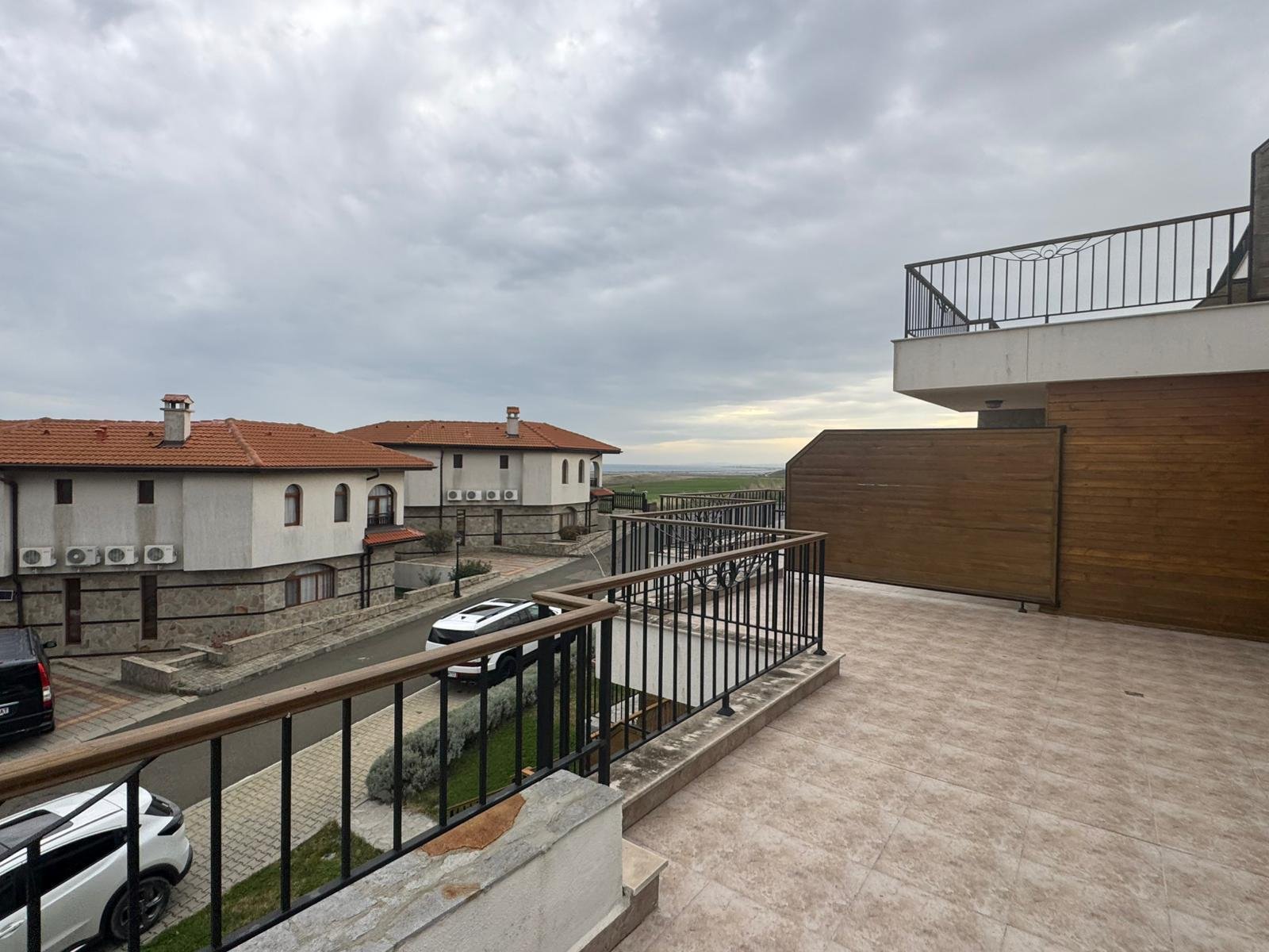 3-room new-build apartment in shell condition with sea view, Muskat Vineyards Resort, Aheloy, Bulgaria