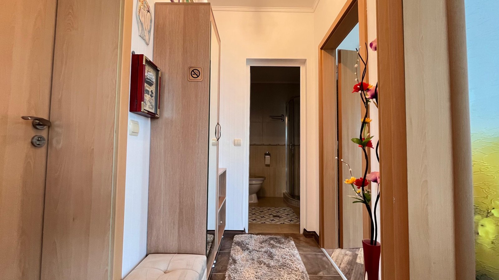 Two-room apartment in the first line to the beach in Sunny Beach, in the Golden Beach complex.