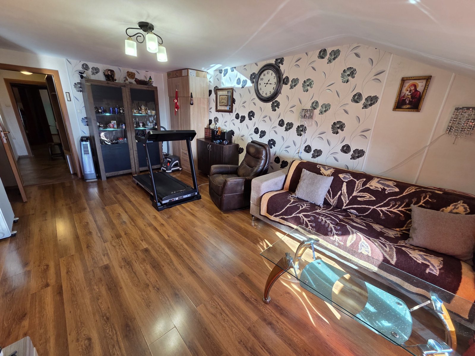 Apartment 1+3 in a residential building in Sveti Vlas