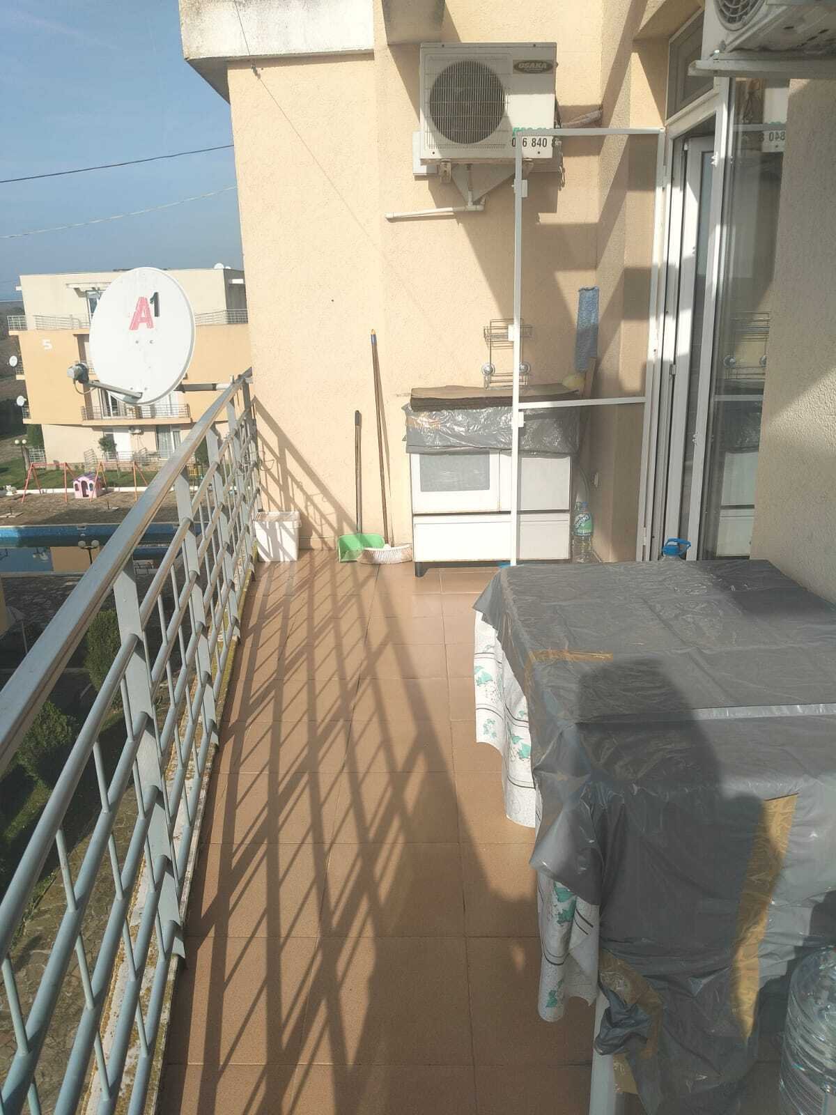 2-room apartment in Sunny Day 6, Tankovo, Bulgaria