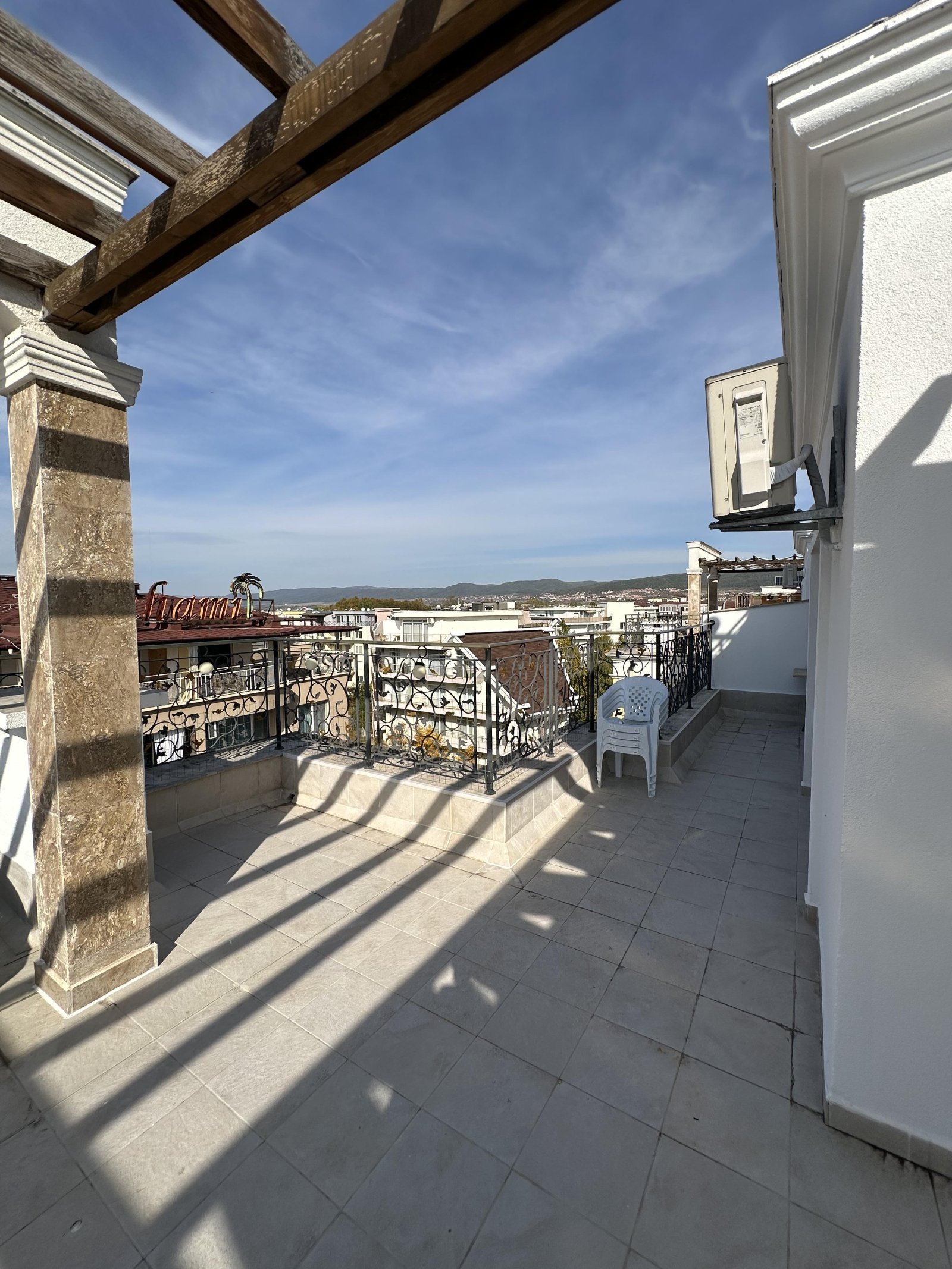 Two-room apartment in the Sweet Home 5 complex at Sunny Beach