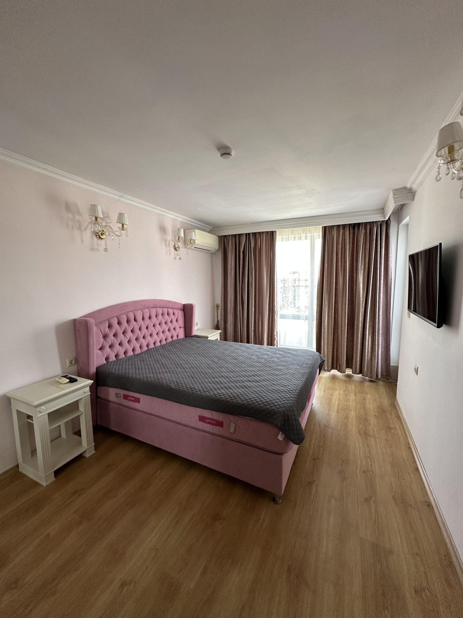 Two-room apartment in the Sweet Home 5 complex at Sunny Beach