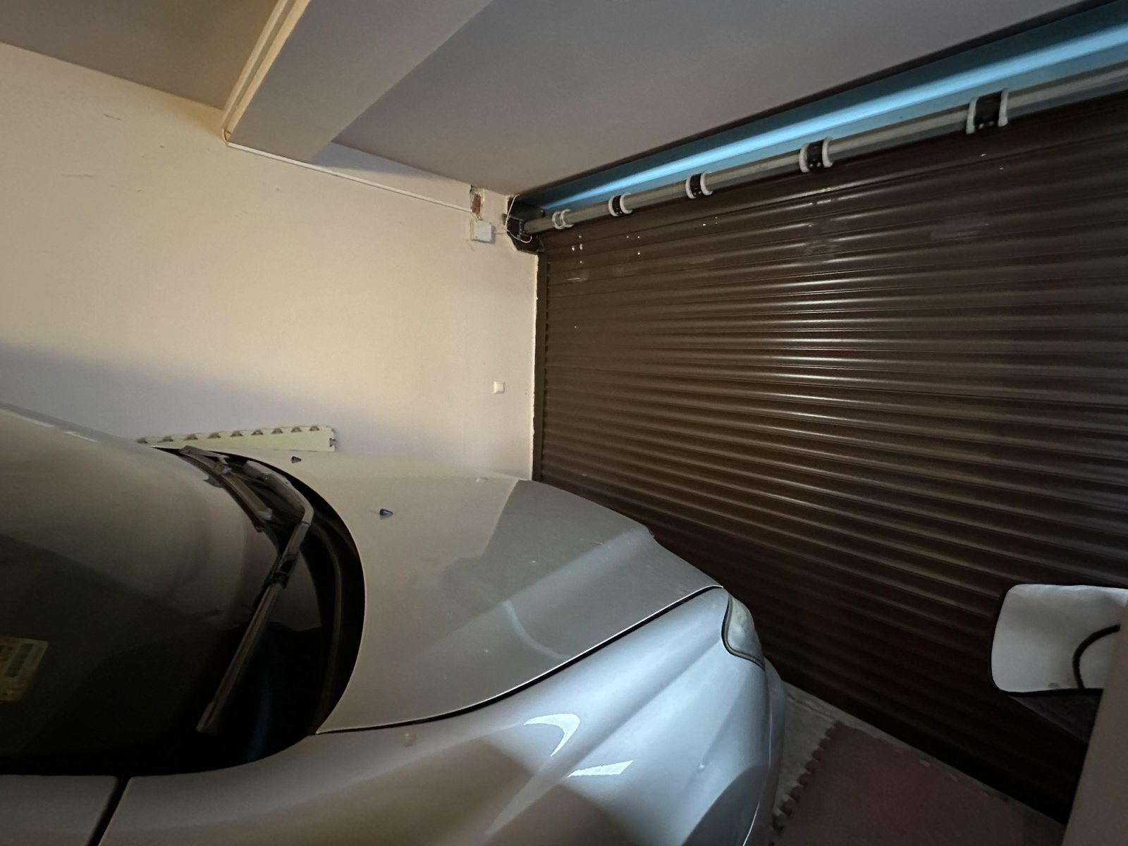 Two-story house with garage in Sveti Vlas