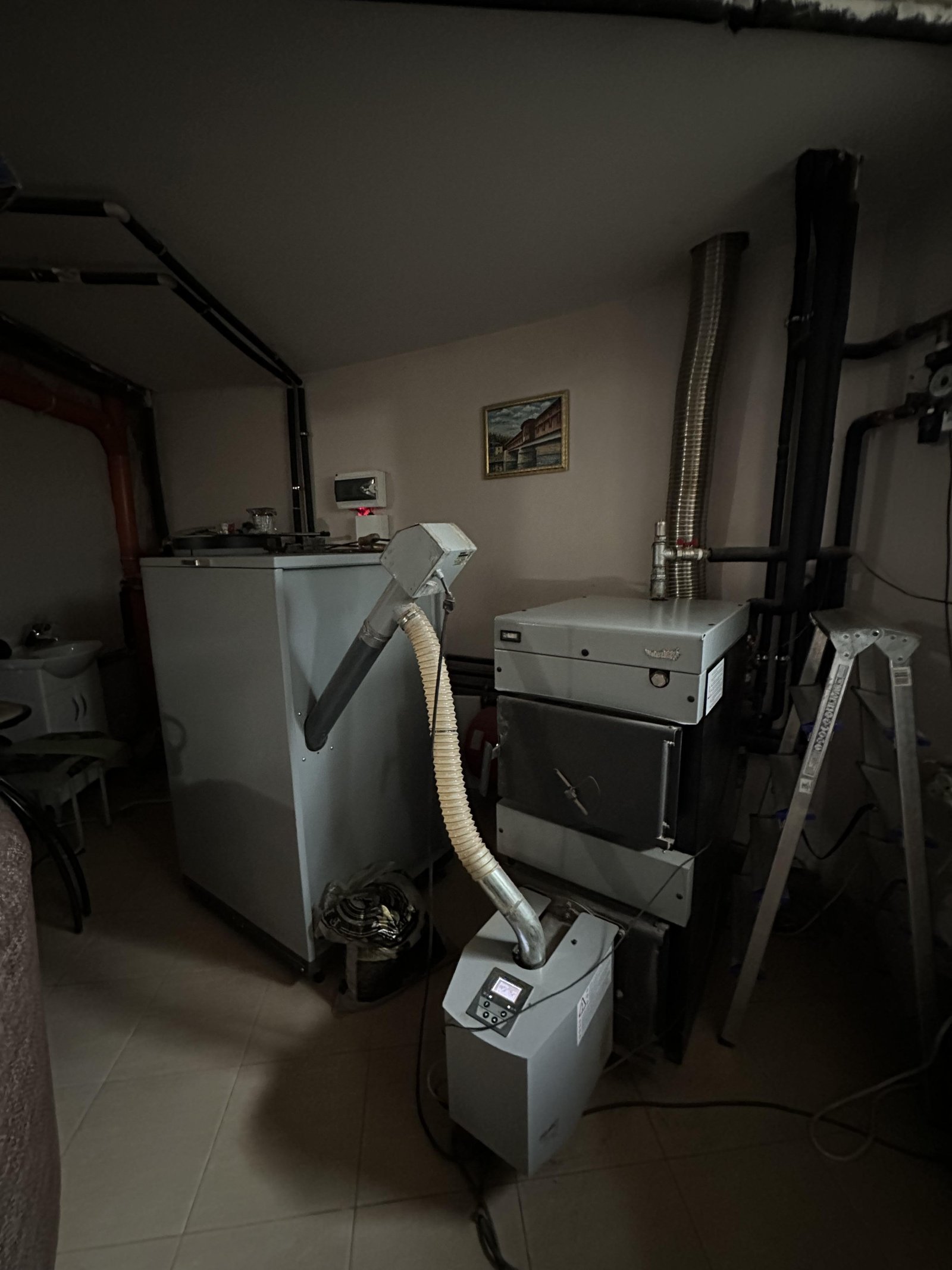 Two-story house with garage in Sveti Vlas