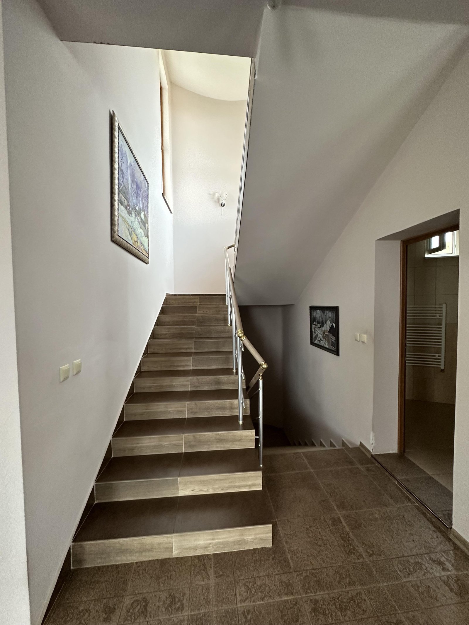 Two-story house with garage in Sveti Vlas