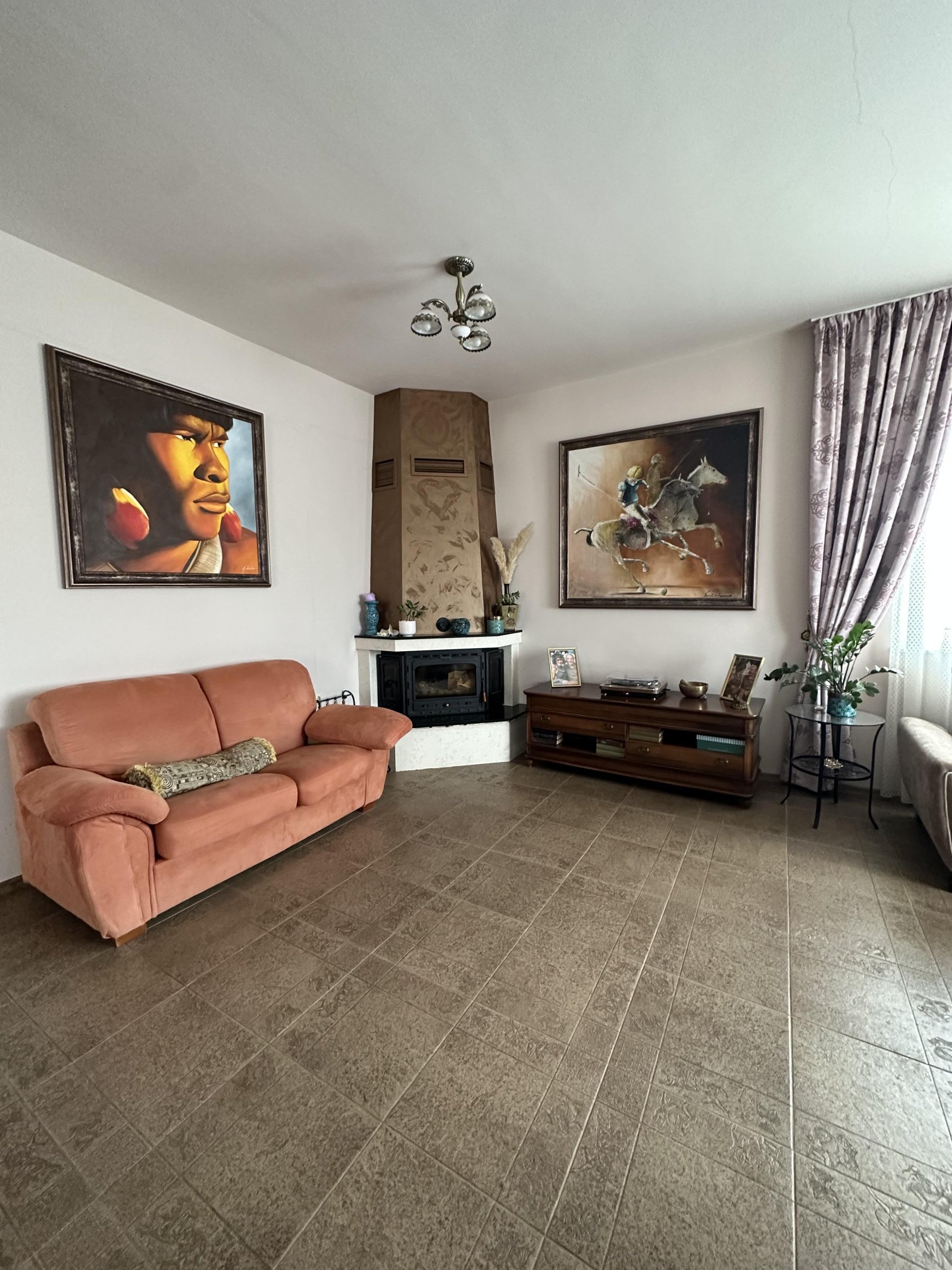 Two-story house with garage in Sveti Vlas