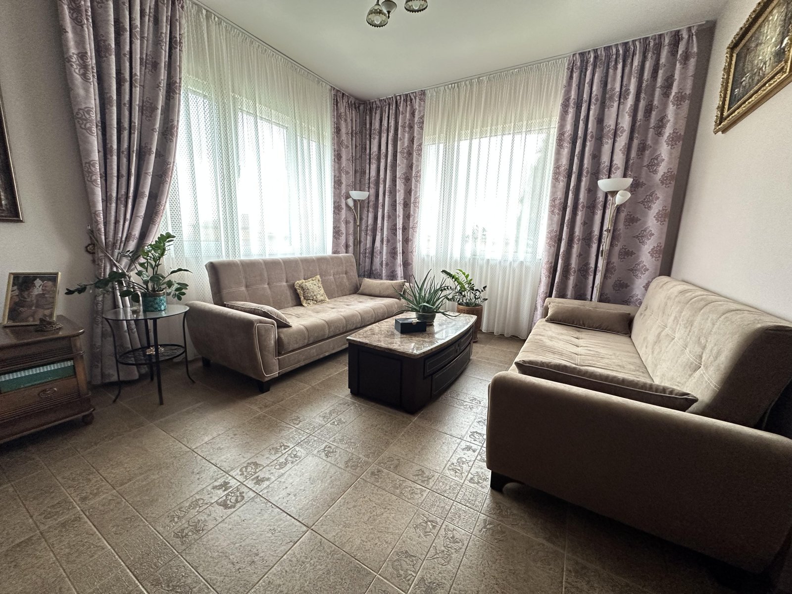 Two-story house with garage in Sveti Vlas