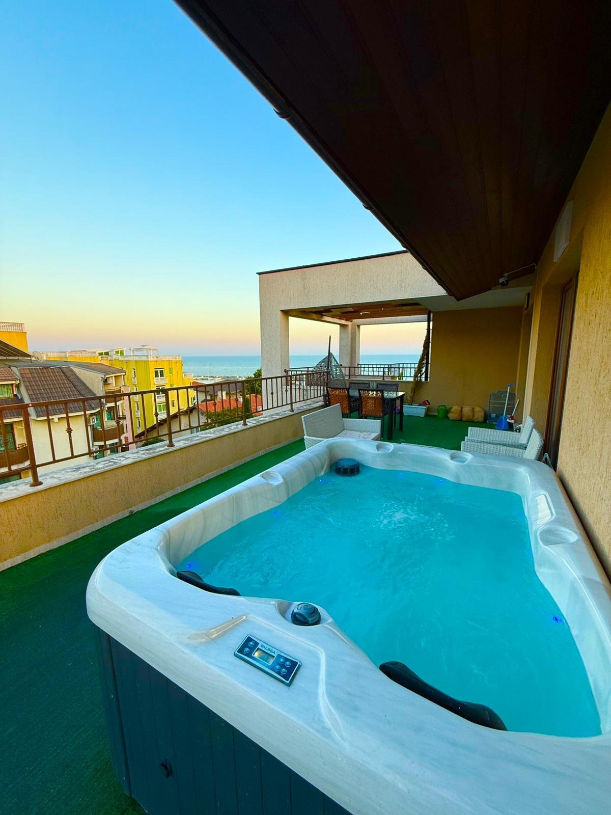 Penthouse 1+1 in the Porto Paradiso complex in Sveti Vlas, Bulgaria