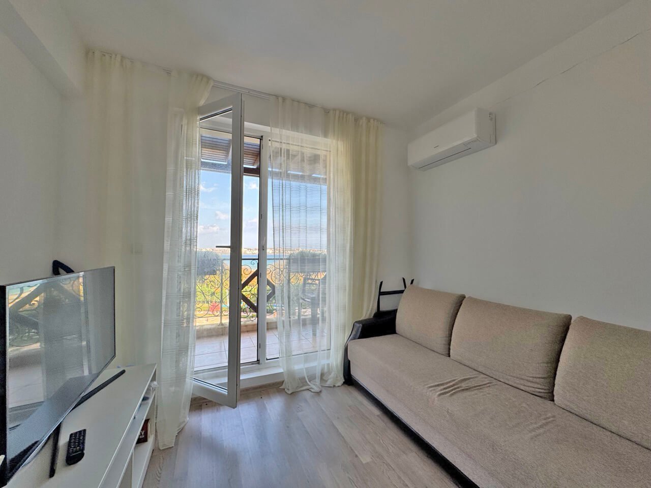 Two-room apartment in the Saint Juan complex in Sozopol, Bulgaria