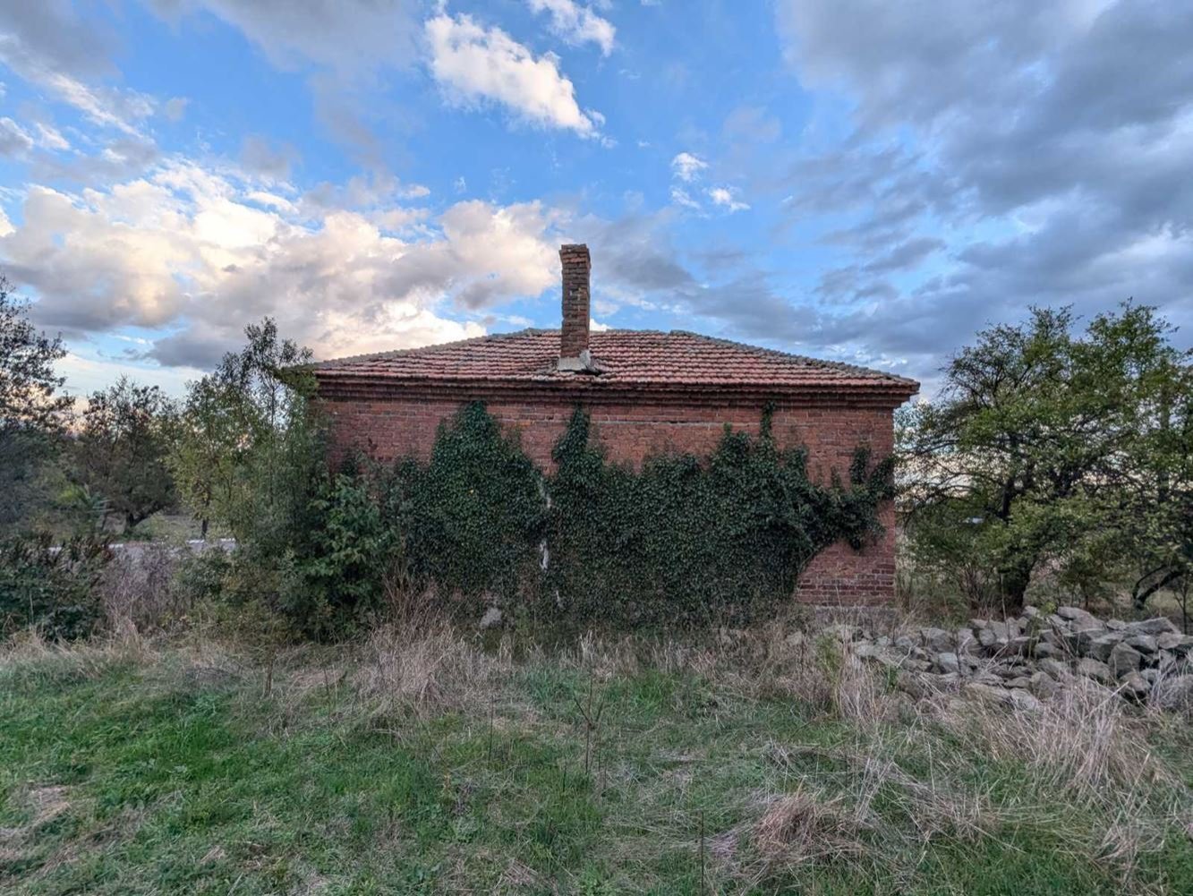 Detached house in the village of Dobrinovo, Bulgaria