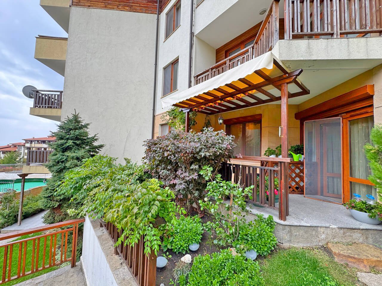 Two-room apartment in the Garden of Eden complex with a view of the garden in Sveti Vlas, Bulgaria