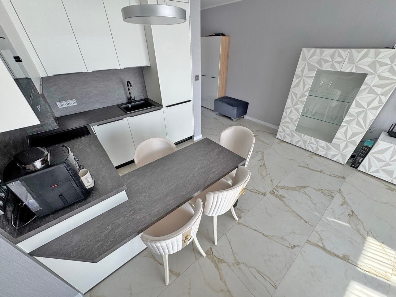 Three-room apartment with sea view in the Sun Coast complex in Sveti Vlas, Bulgaria