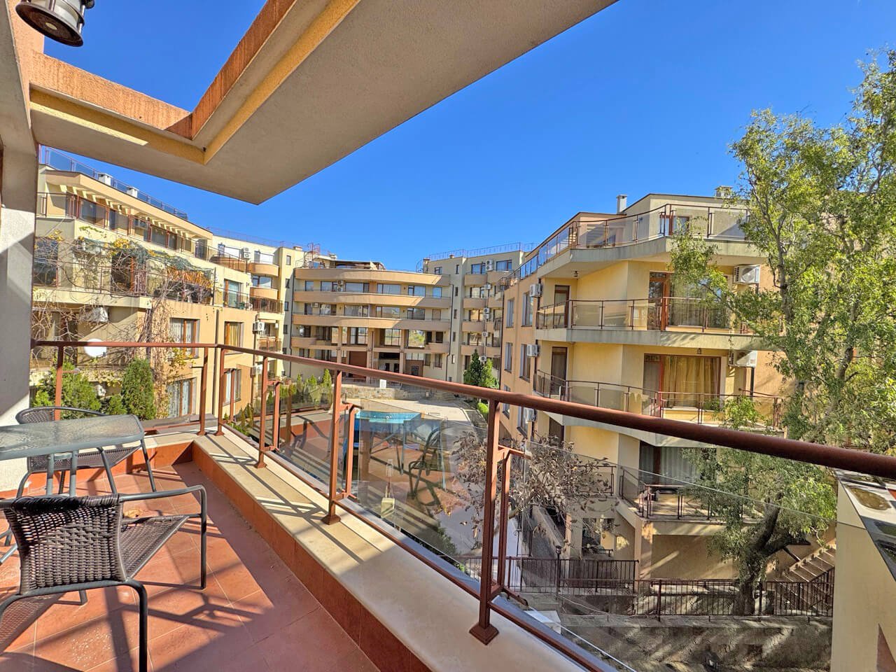 Two-room maisonette apartment in the Antonia complex with a view of the pool in Sveti Vlas, Bulgaria