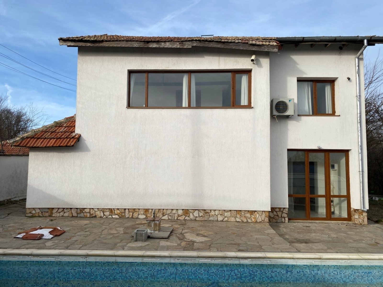 House with 4 rooms, 1000 m², Chestimensko, Bulgaria