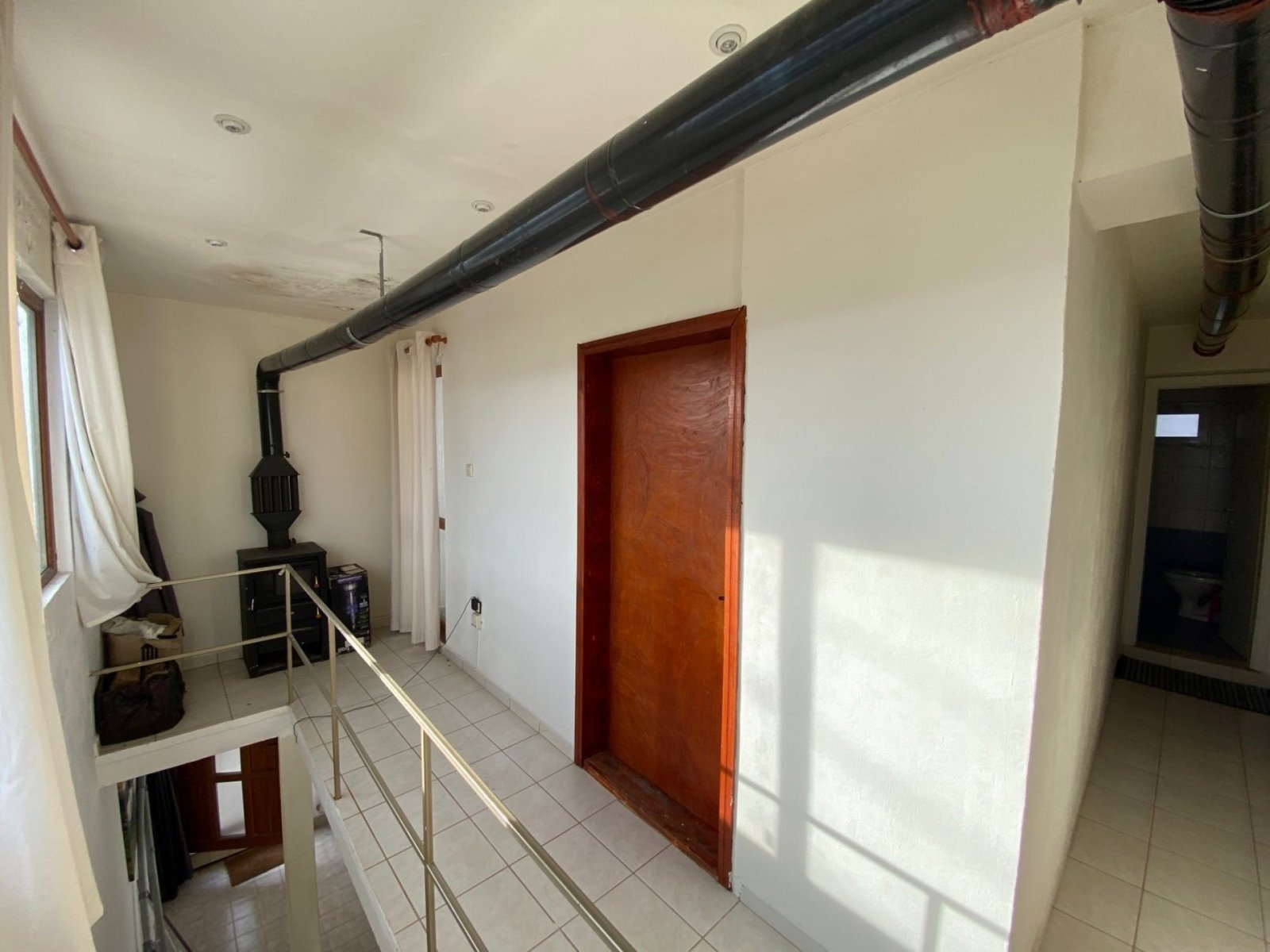 House with 4 rooms, 1000 m², Chestimensko, Bulgaria