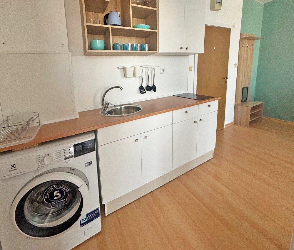 2-room apartment in the Sunny Day 6 complex, Tankovo, Bulgaria