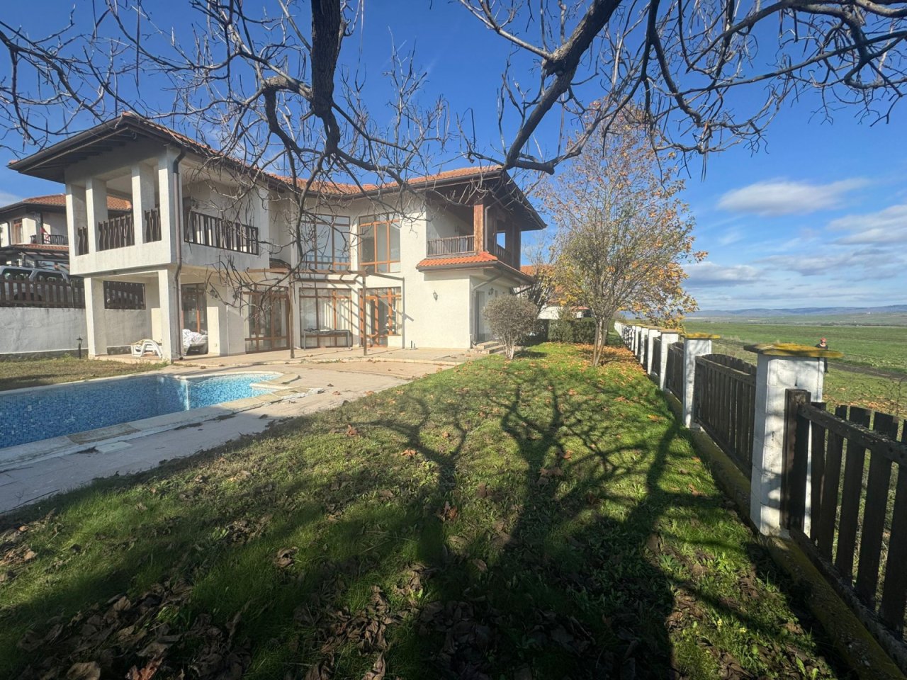 Exclusive wellness oasis with panoramic view - Two-story country house with private pool and wide horizon