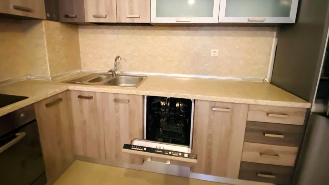 Appartamento con 2 camere senza spese di manutenzione in un edificio residenziale a Pomorie, Bulgaria