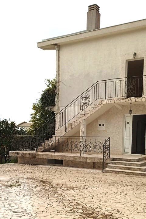 Haus in Bar - Šušanj mit Meerblick und großem Garten