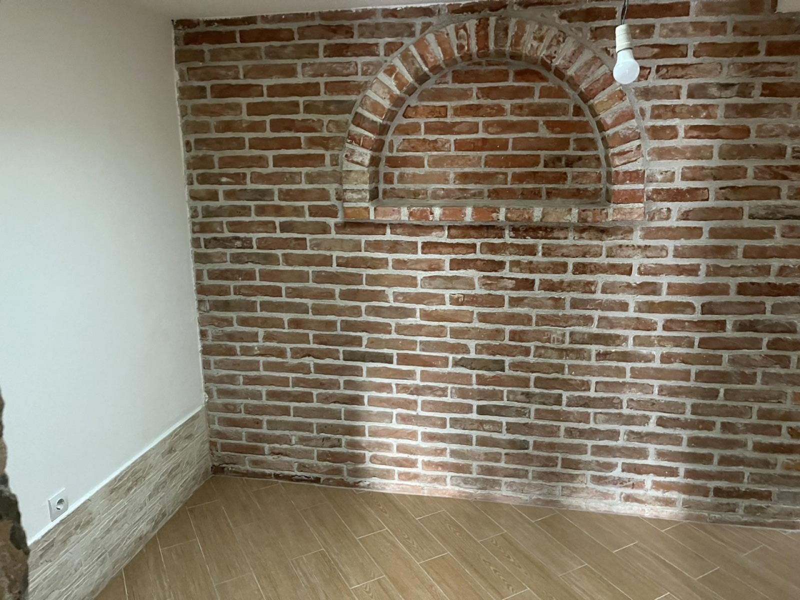 Renoviertes Steinhaus am Meer in Lepetane, Tivat – Die ideale Kombination aus Geschichte und modernem Wohnen