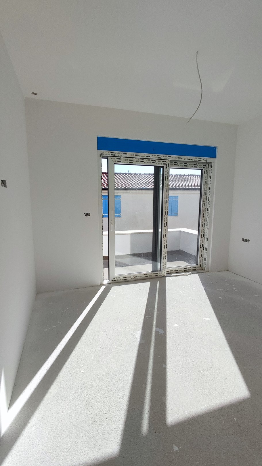 Modernes dreistöckiges Haus mit Meerblick, nur 300 Meter vom Strand entfernt – Vodice, Srima