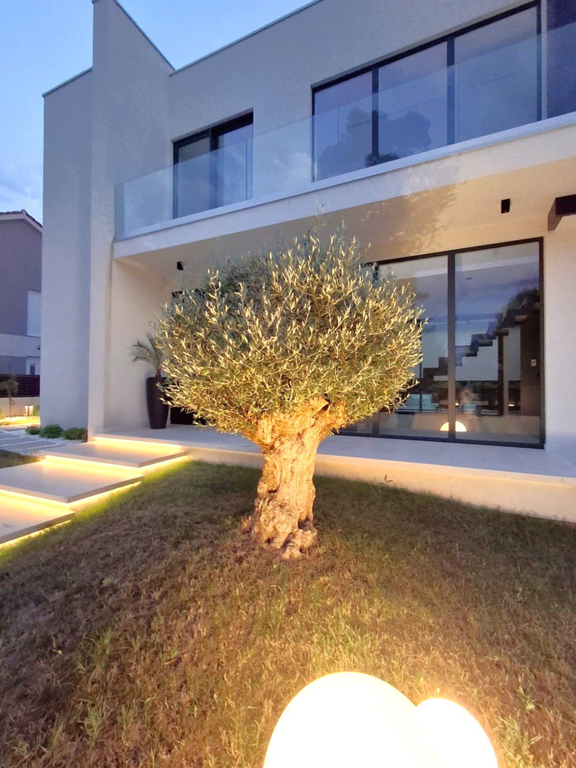 Exklusive Villa mit Pool, Whirlpool und Sauna, 70 m vom Meer entfernt in Privlaka