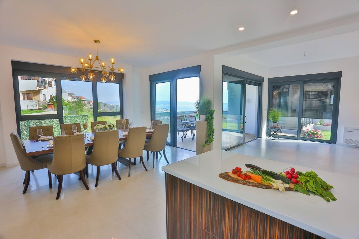 Designvilla, Wellnessbereich, Pool und Panoramablick Kučine Split