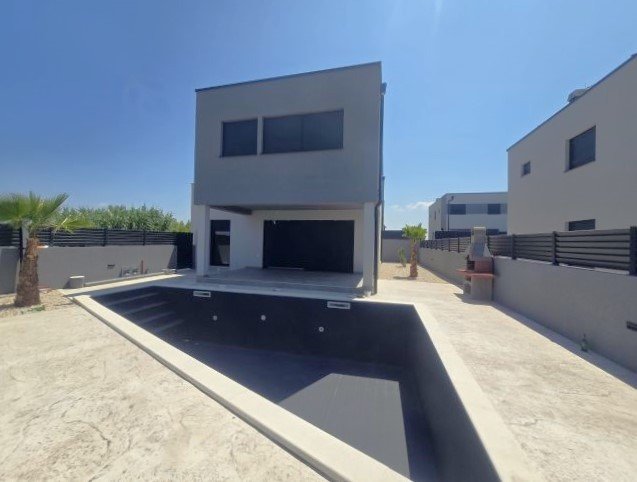 Luxushaus mit Pool, Ruhe am Meer → Vrsi