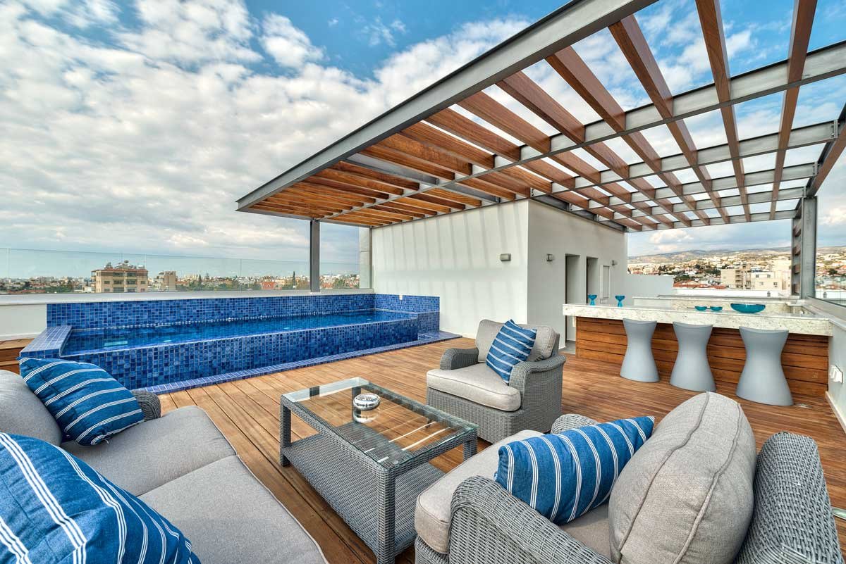 Investierte 3+1-Zimmer-Wohnung nur 500 m vom Meer entfernt in Limassol, Meerblick