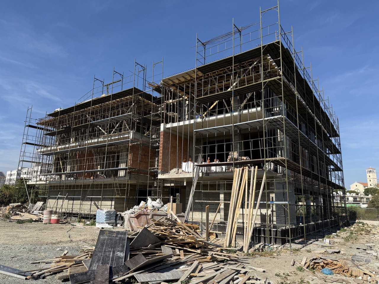 Investierte 3+1-Zimmer-Wohnung nur 500 m vom Meer entfernt in Limassol, Meerblick