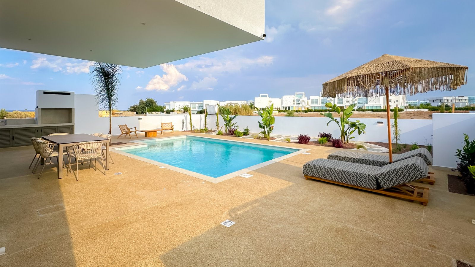 Anlagevilla 3+1, garantierte Rendite 5 %, 400 m vom Meer entfernt