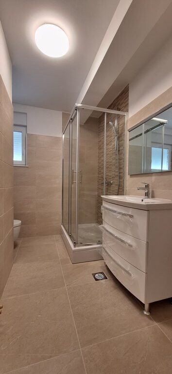 Exkluzivní Penthouse s otevřeným výhledem na more a staré mesto Primošten