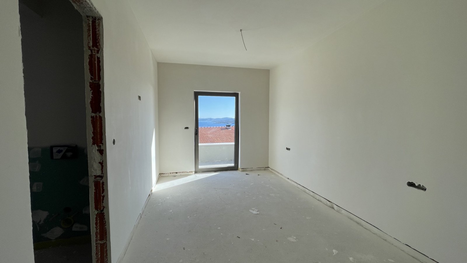 Modernes Apartment mit Meerblick, 400 m vom Strand von Vodice entfernt.