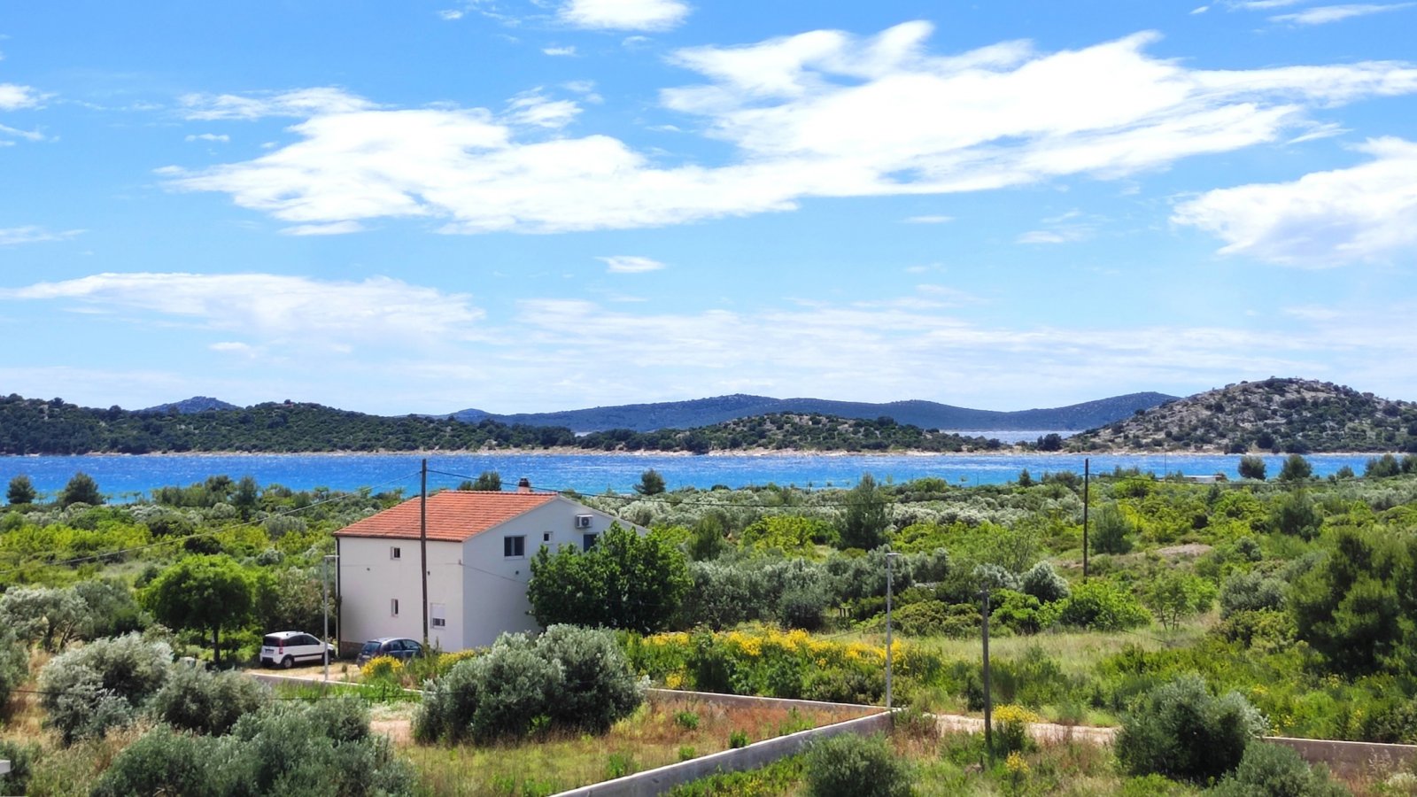 Modernes Apartment mit Meerblick, 400 m vom Strand von Vodice entfernt.