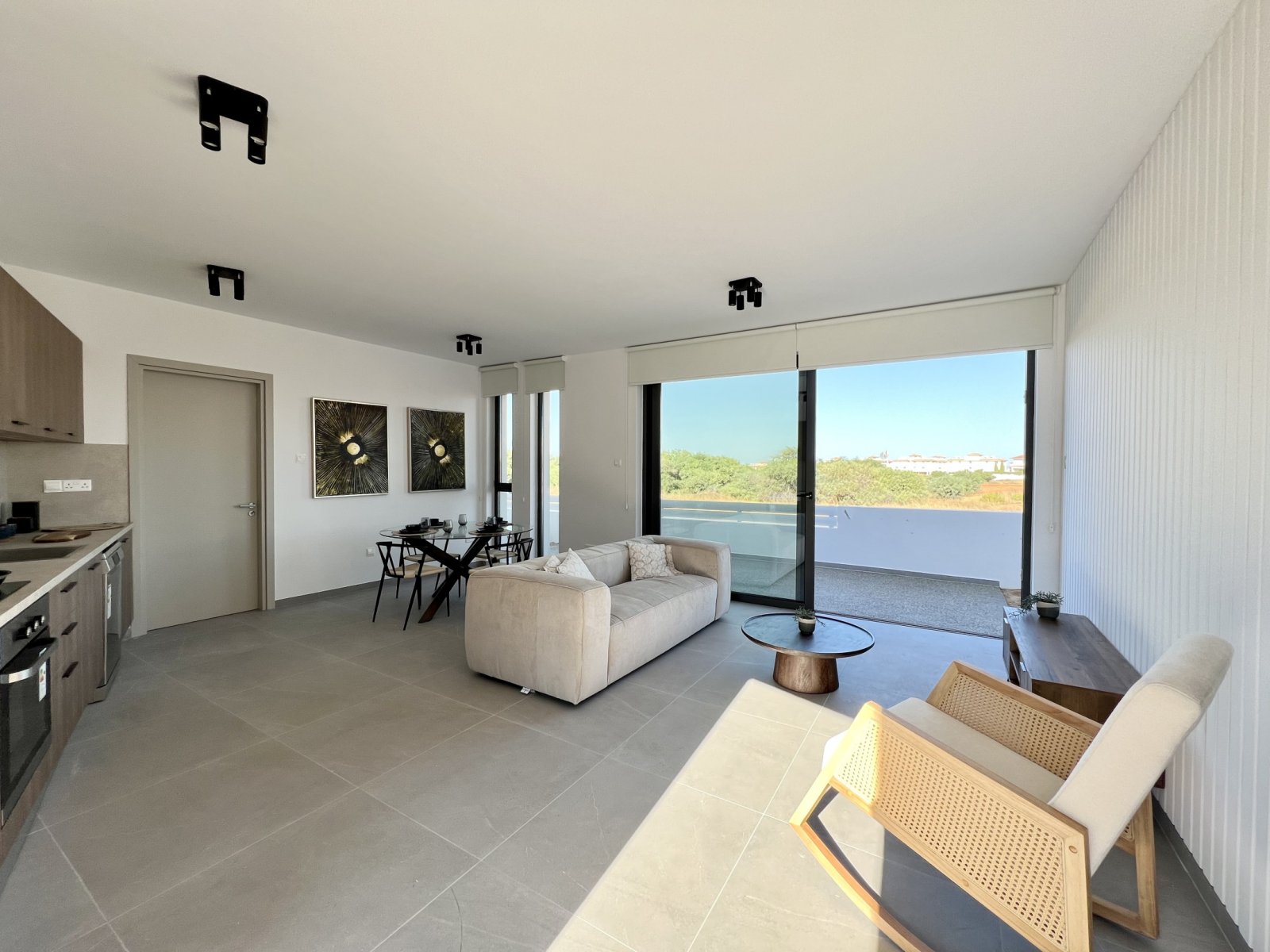 Luxuriöse 3 Zimmer mit großem Garten