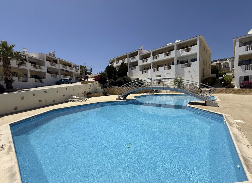 Komfortable Dreizimmerwohnung mit Bergblick - ideal zum Wohnen und Erholen, Paphos