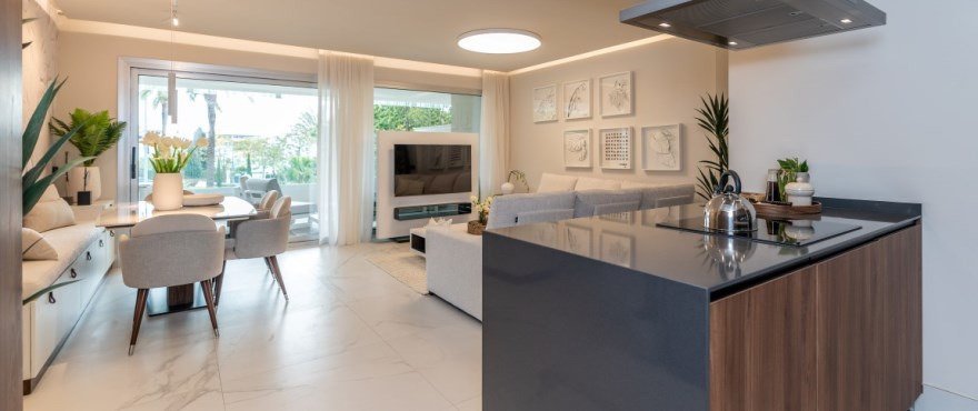 Premium-Apartment in einer erstklassigen Anlage direkt am Meer in Marbella – modernes Design und erstklassige Qualität.