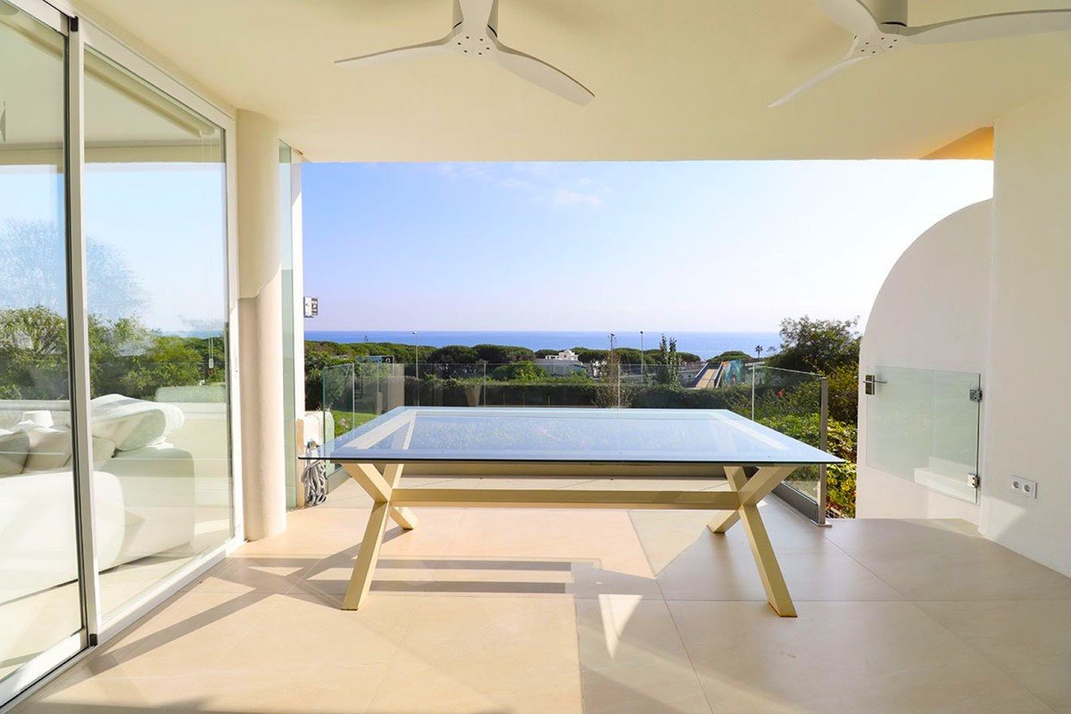 Luxusapartment mit atemberaubendem Meerblick in Cabopino, Marbella