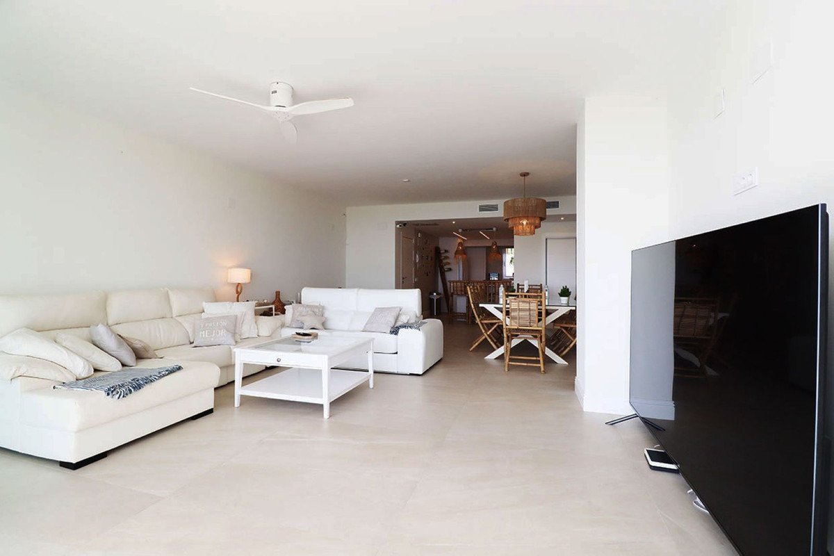 Luxusapartment mit atemberaubendem Meerblick in Cabopino, Marbella