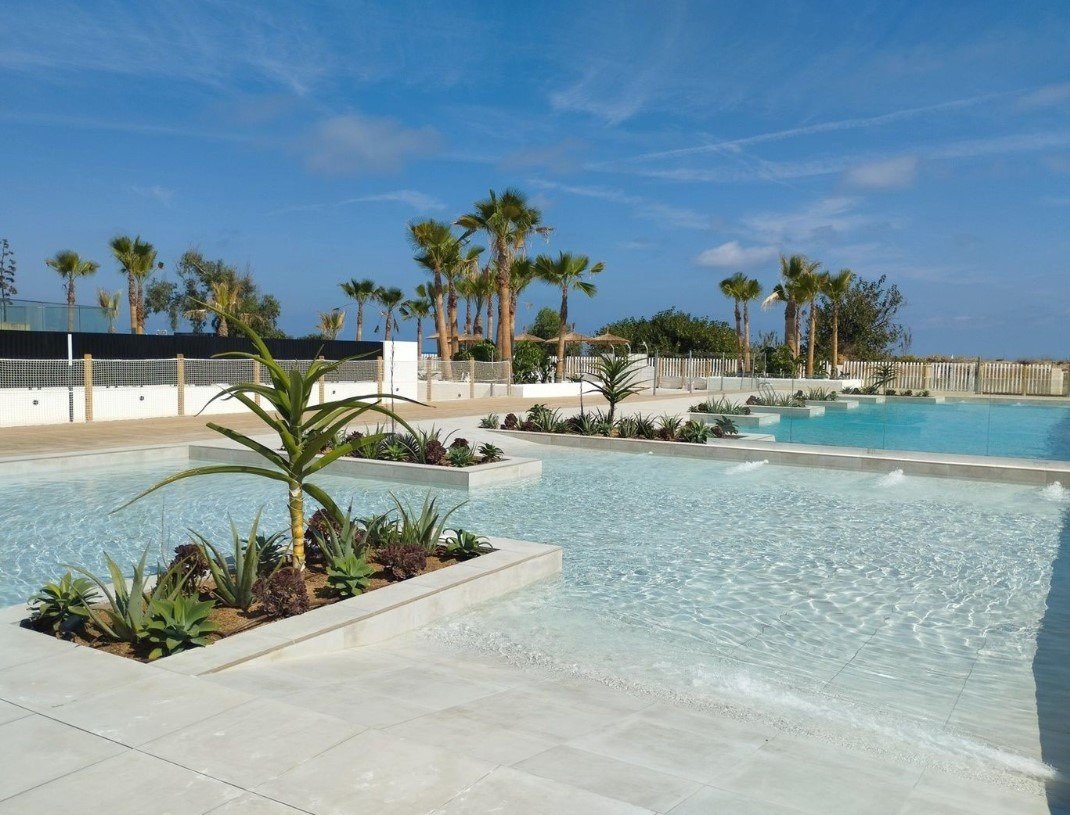 Zweistöckiges Penthouse direkt am Strand in LEstanyo Denia – außergewöhnliche Aussicht, bezugsfertig