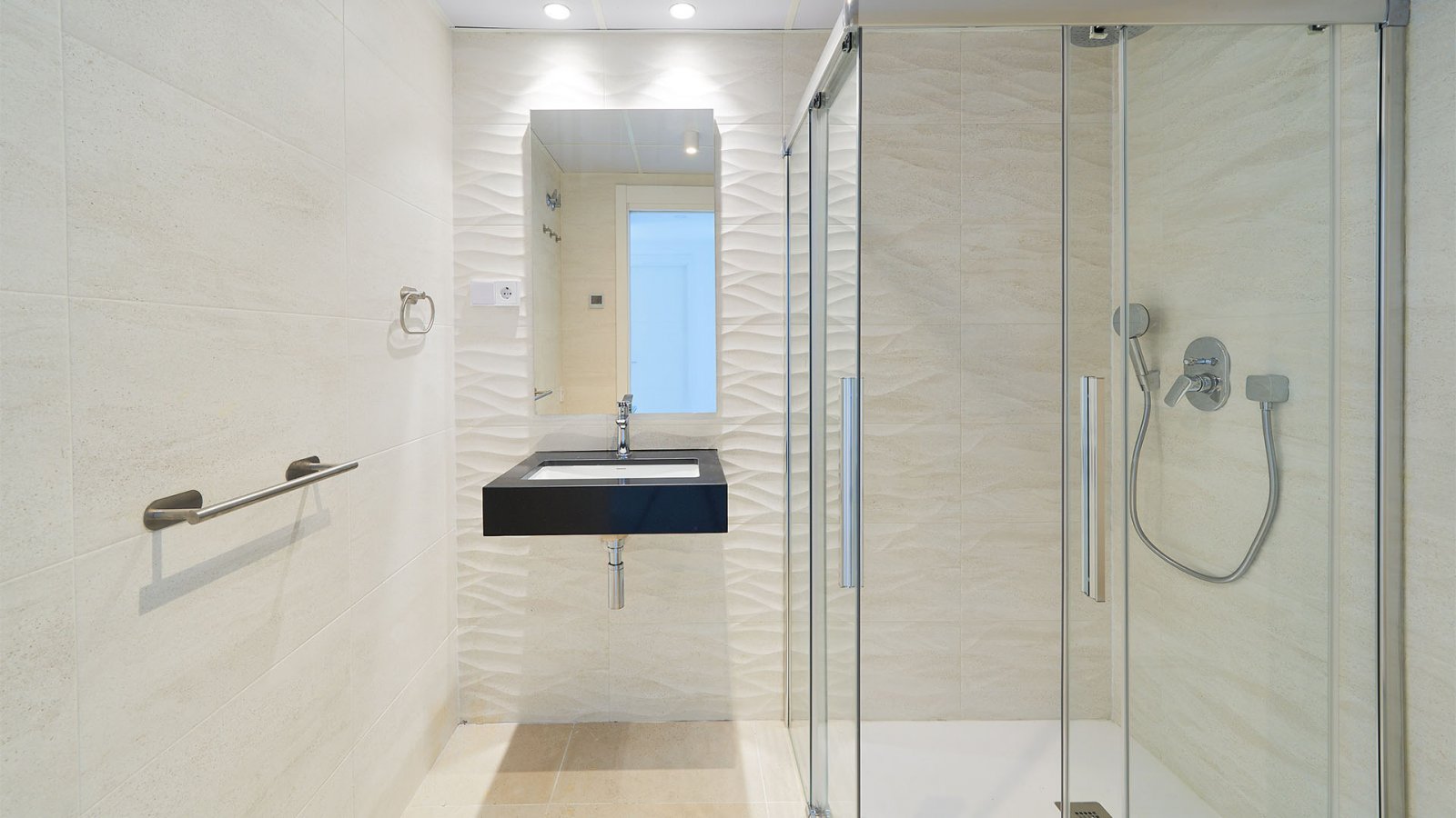 Moderne Apartments in einem Luxusresort am Strand von El Carvajal → Fuengirola, Costa del Sol