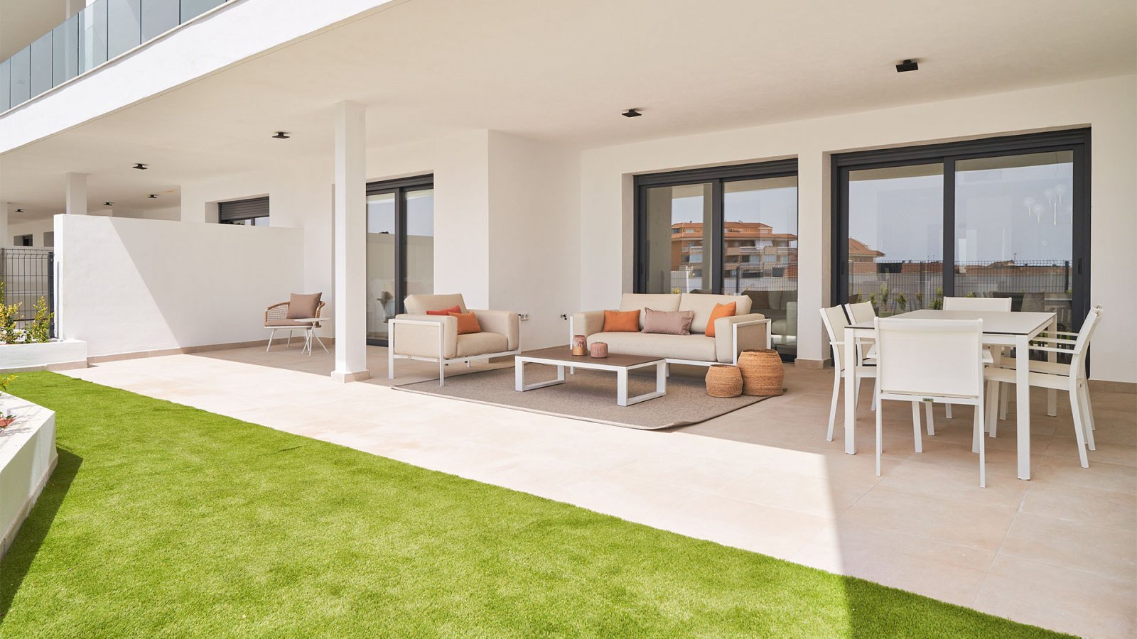 Moderne Apartments in einem prestigeträchtigen Ferienresort am Strand von El Carvajal → Fuengirola