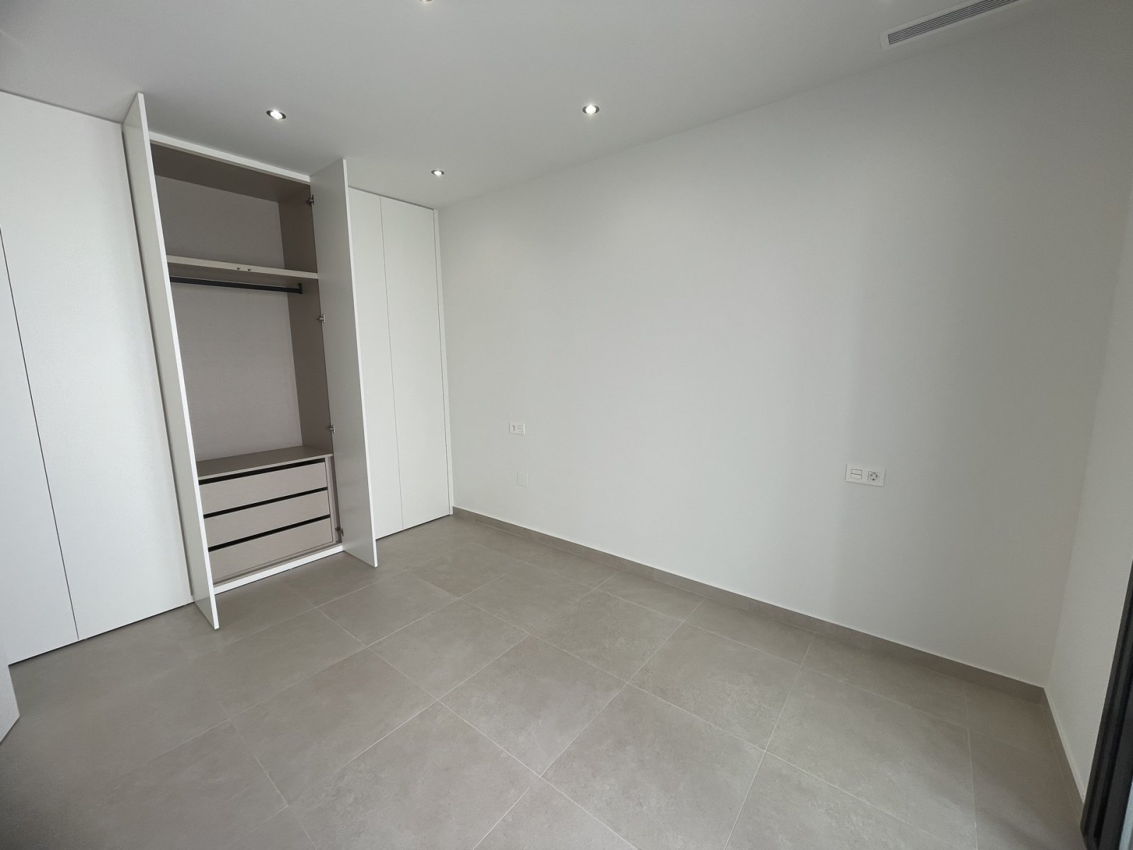 Großzügiges, freistehendes Chalet mit privatem Pool und Garten, Heredades