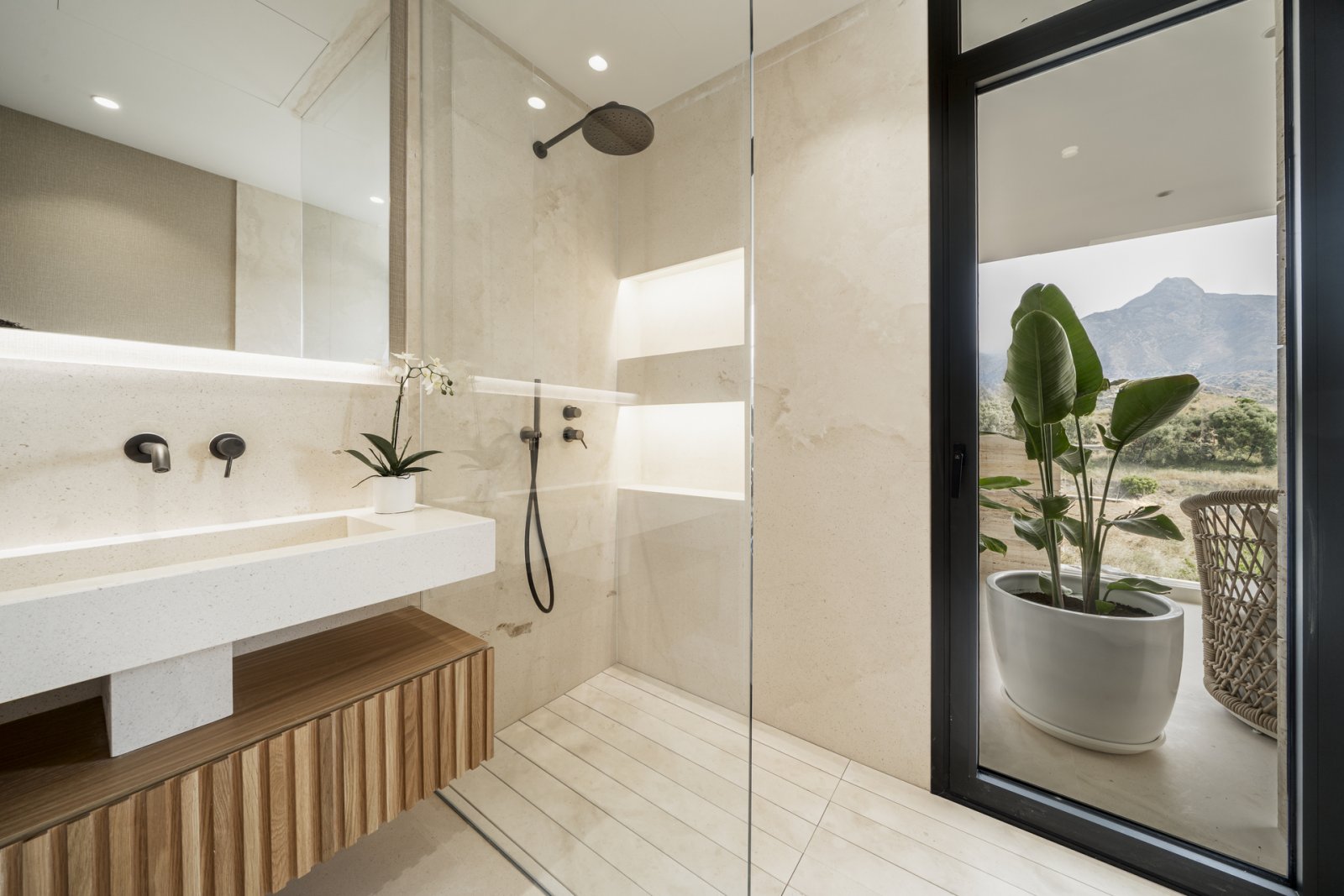 Exklusive Apartments mit Meerblick und direkt am Golfplatz, Marbella