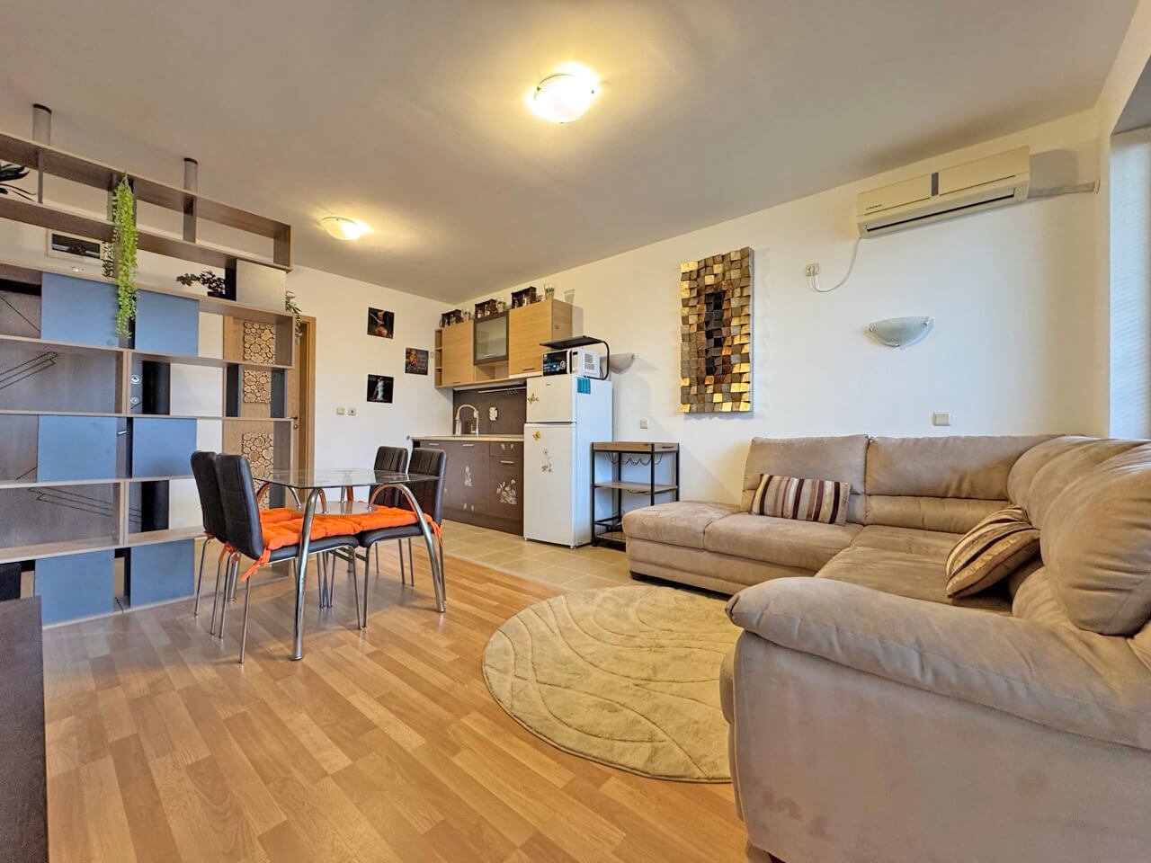 Appartamento con due stanze e vista sulla piscina nel complesso Diamond Bay, Sunny Beach, Bulgaria.