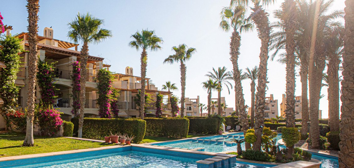 Ampio appartamento di 2 camere sulla spiaggia, pagamento a rate possibile, veranda a Sahl Hasheesh, prezzo migliore, Egitto