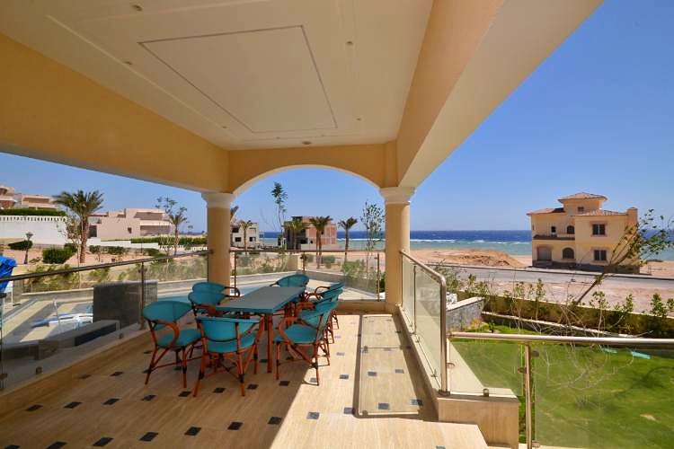 Luxuriöse Villa mit Meerblick in Jamaran Sahl Hasheesh zu verkaufen
