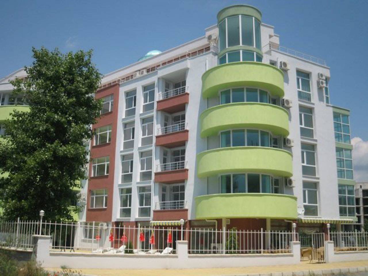 Appartamento con due camere nel complesso Pirop City, Sonnenstrand, Bulgaria